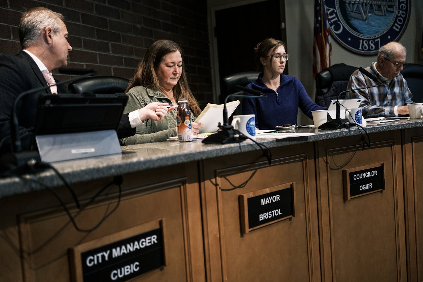 Mayor Sara Bristol and members of the Grants Pass City Council at a meeting in April 2024