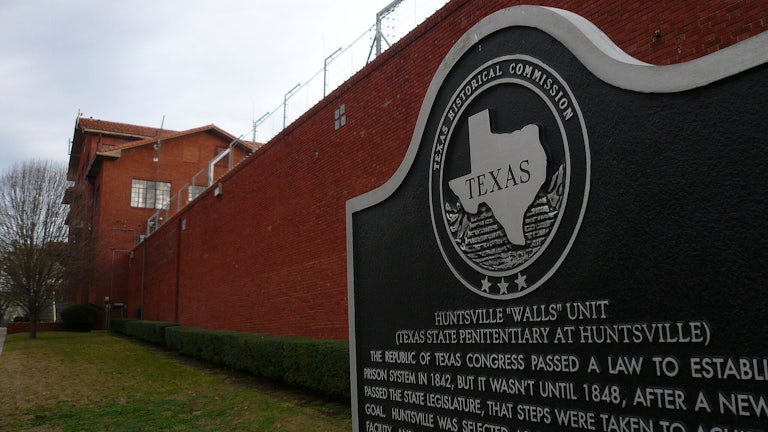 White House Floats the Idea of Blocking Out the Sun 2 95bb72b0a306286a2f2ebe5e708471c1ba559ad8.jpeg?auto=compress&w=768&h=undefined&ar=16%3A9&fit=crop&crop=faces&q=65&fm=jpg&ixlib=react 9.0