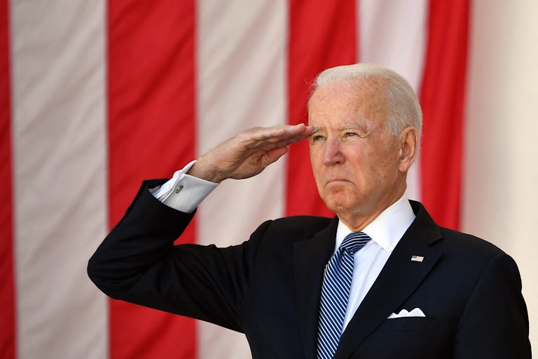 Biden salutes from Air Force One