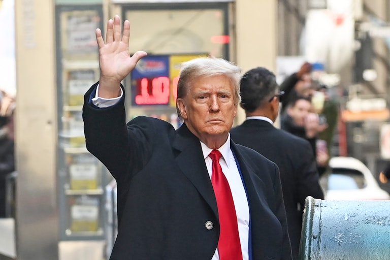 Donald Trump waves