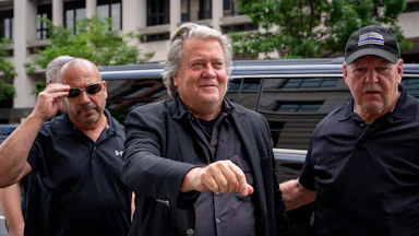 Steve Bannon arrives at the federal courthouse in Washington