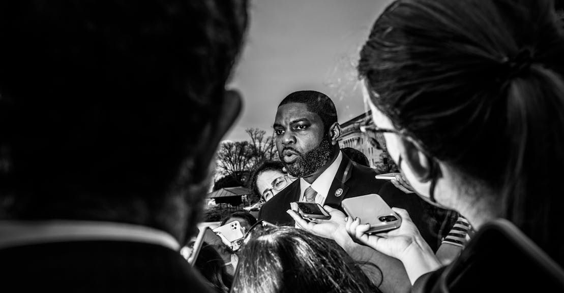 The Education of Byron Donalds, the Right-Wing Fringe’s Newest Star The Education of Byron Donalds, the Right-Wing Fringe’s Newest Star