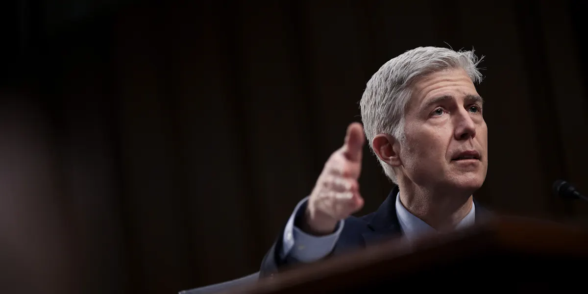 A Fractured Supreme Court Plucks a Death-Row Defendant From Harm