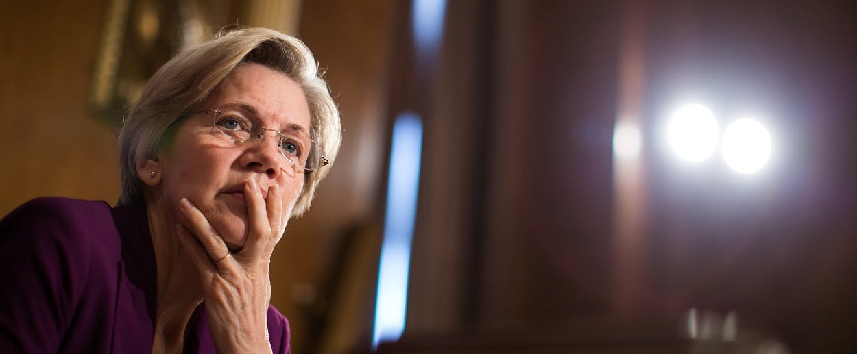 Elizabeth Warren�s Foreign Policy Positions Are a Mystery