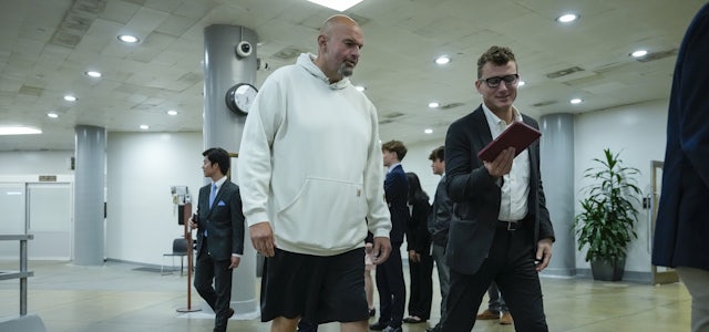 Republicans Are Losing Their Mind Over the Senate’s New Dress Code thumbnail