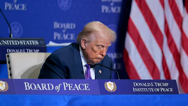 Donald Trump falls asleep in his chair during the first Board of Peace meeting