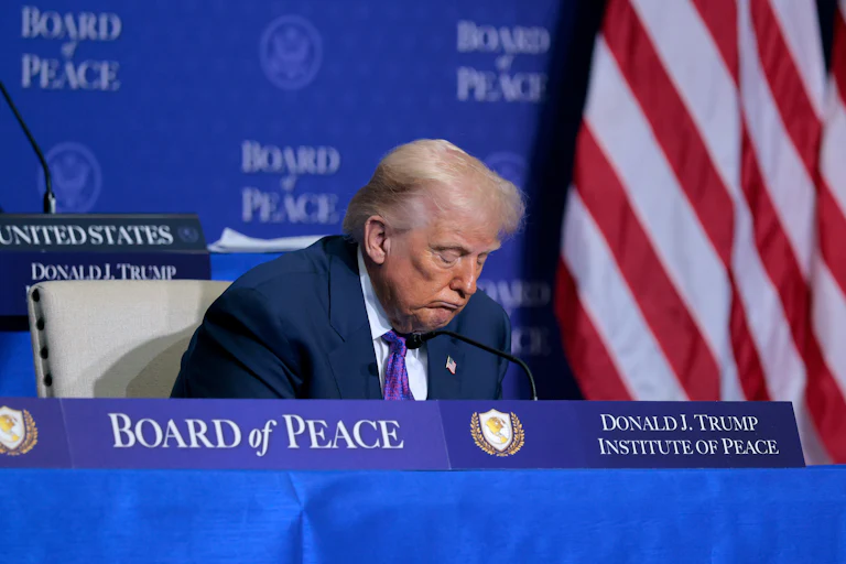 Donald Trump falls asleep in his chair during the first Board of Peace meeting