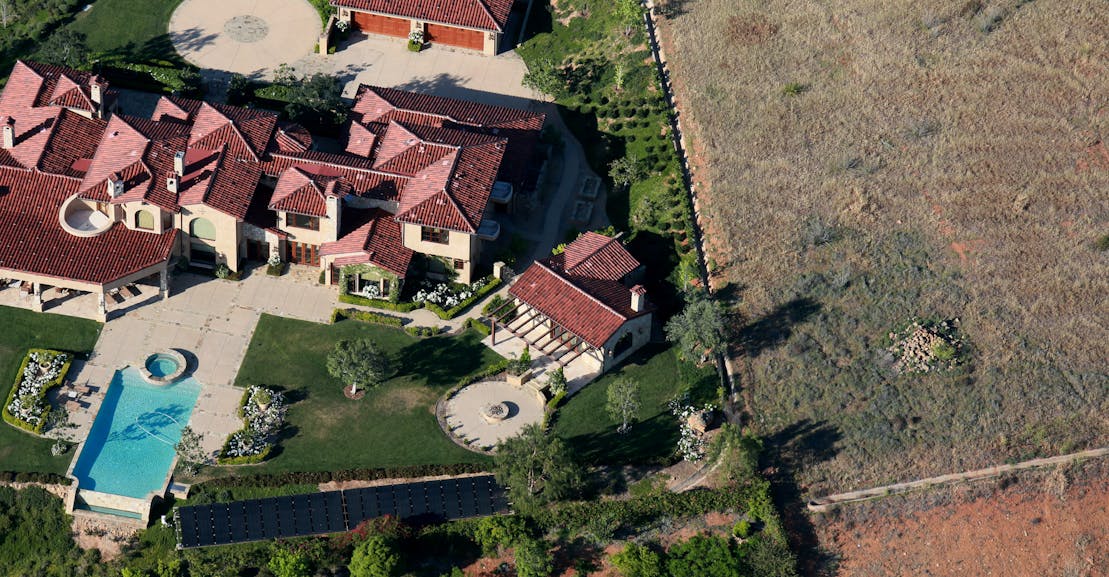 Alexandra Kleeman’s Not-So-Distant Dystopia Alexandra Kleeman’s Not-So-Distant Dystopia