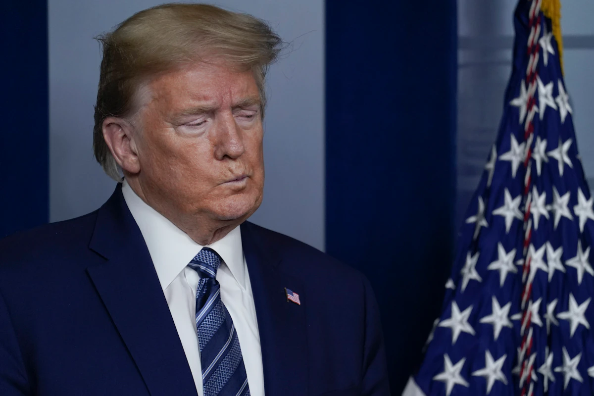 Trump Stuns Reporters With Bizarre Comment About His MRI Trump Stuns Reporters With Bizarre Comment About His MRI