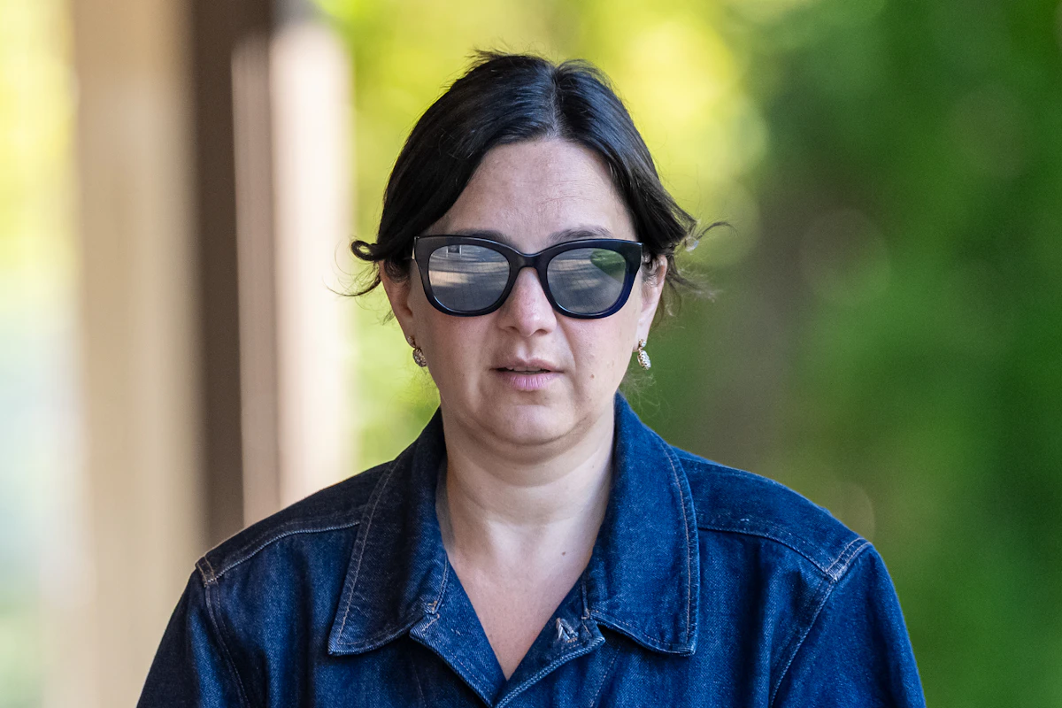 Ex-60 Minutes Journalist Exposes How Bari Weiss Tried to Help Trump