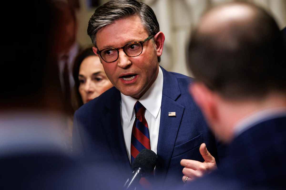 Late-Night Republican Revolt Derails Trump’s FISA Surveillance Plan