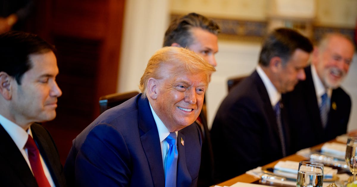 https://images.newrepublic.com/1649fb1054126f220f424827faaaa0d805cba4e3.jpeg?w=1200&h=630&crop=faces&fit=crop&fm=jpg