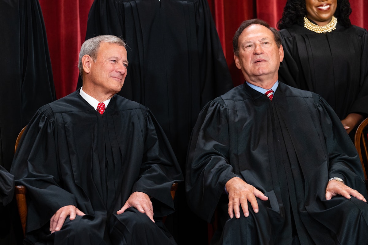 Supreme Court Justices John Roberts and Samuel Alito