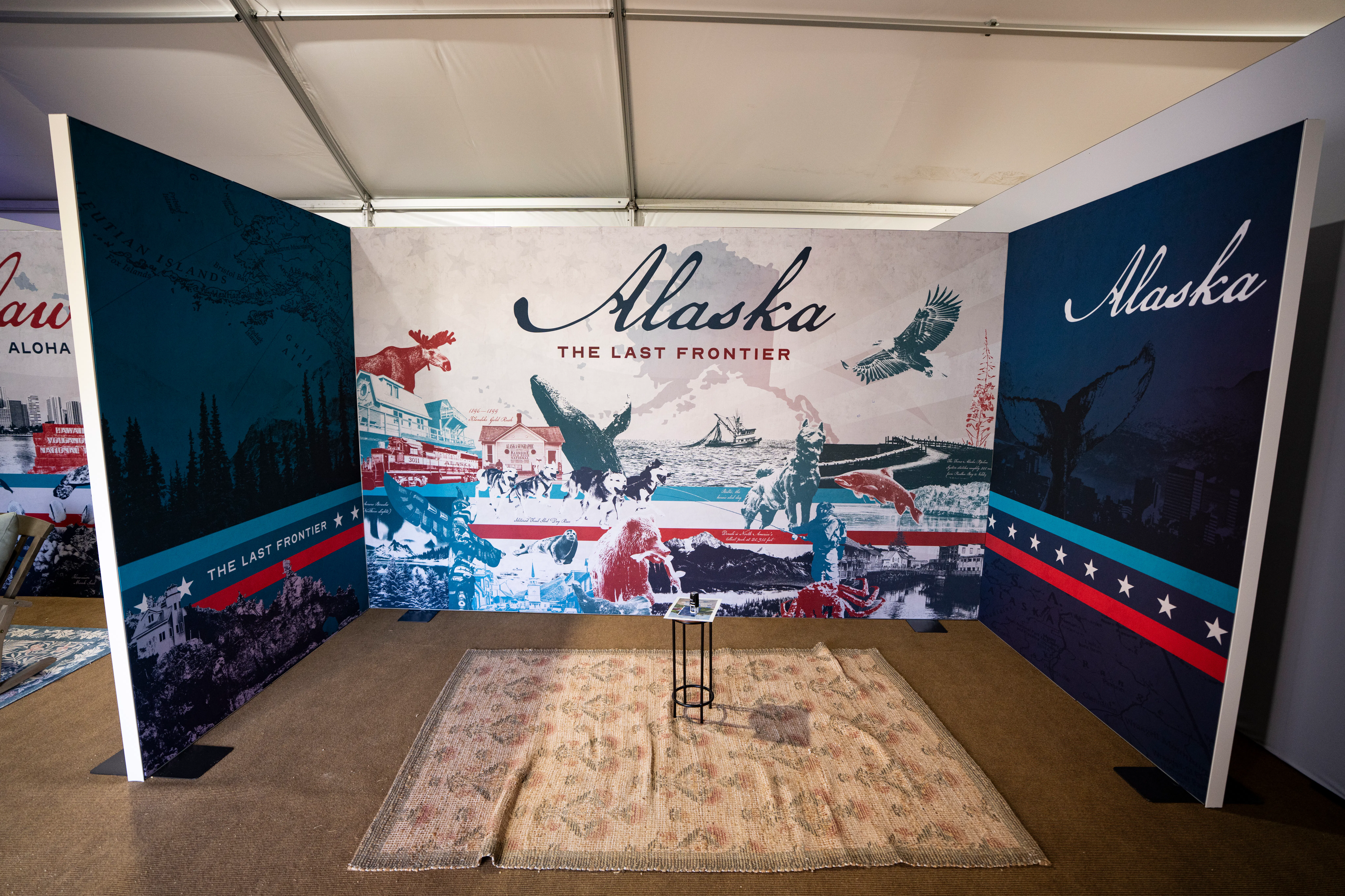 Alaska exhibit at the Great American State Fair (there's nothing in there, just a sign that says Alaska) with some eagles and mountains