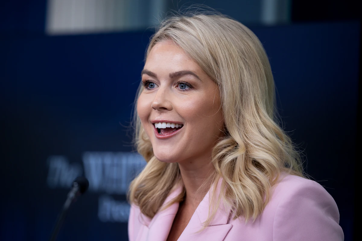 Transcript: Trump Press Sec’s Praise of Him Takes Scary, Cultlike Turn Transcript: Trump Press Sec’s Praise of Him Takes Scary, Cultlike Turn