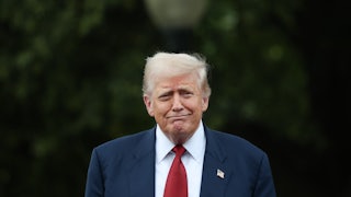 Donald Trump makes a goofy face