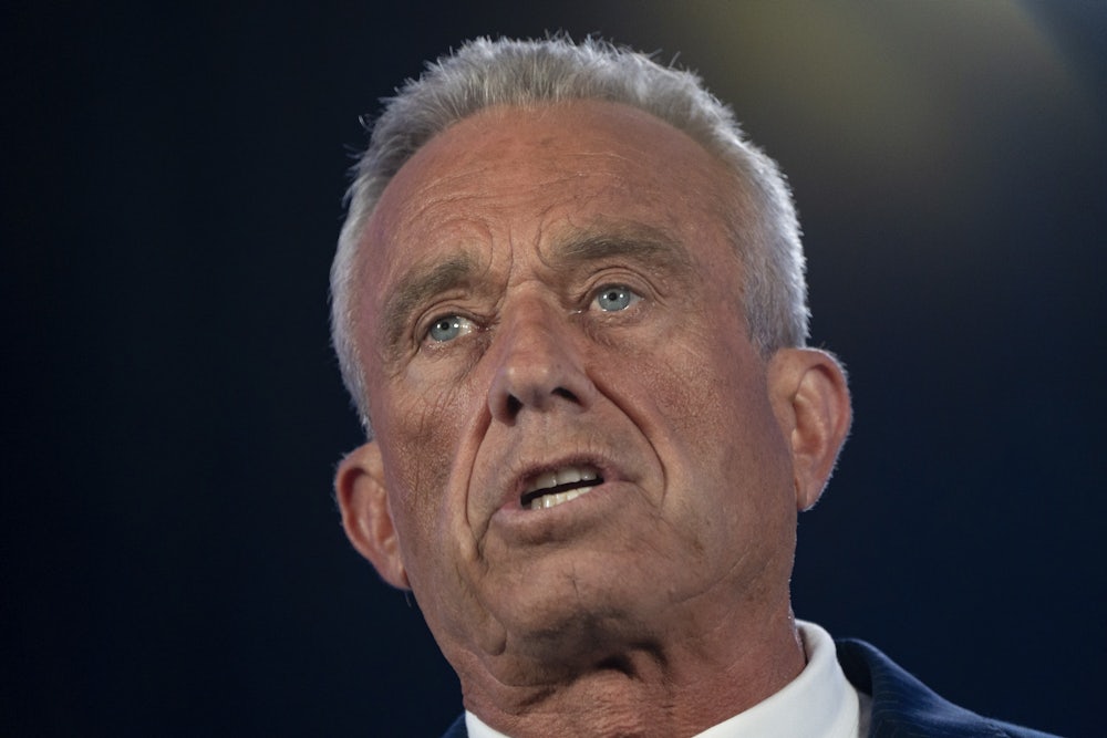 Former Presidential candidate Robert F. Kennedy Jr. gives remarks at the Renaissance Phoenix Downtown Hotel.