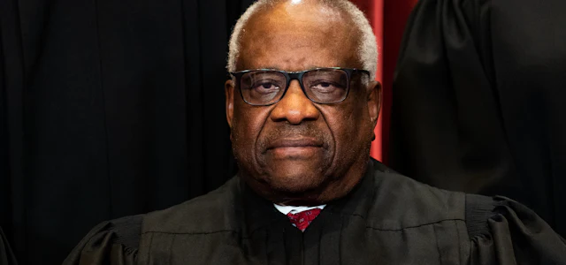 “Disgusting”: Democratic Lawmakers Call on Corrupt Clarence Thomas to Resign “Disgusting”: Democratic Lawmakers Call on Corrupt Clarence Thomas to Resign