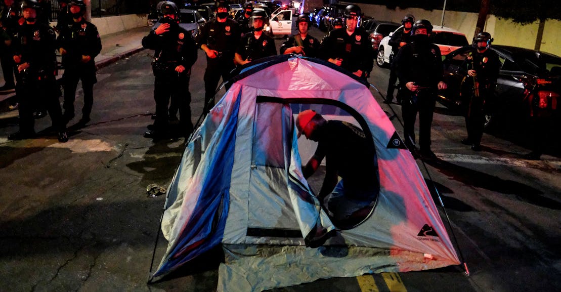 Los Angeles Liberals’ Brutal Campaign Against the Homeless Los Angeles Liberals’ Brutal Campaign Against the Homeless