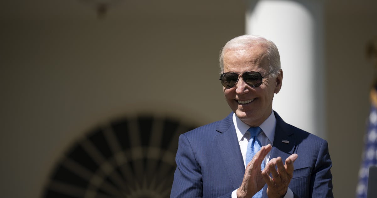House Republicans’ Great Hope to Bring Down “Biden Crime Family” Was ... a Chinese Spy?! House Republicans’ Great Hope to Bring Down “Biden Crime Family” Was ... a Chinese Spy?!