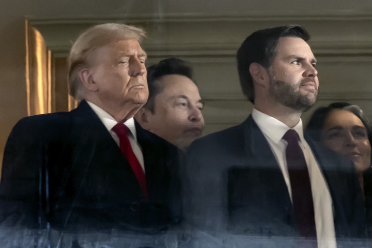 Elon Musk's head creepily pops up behind Donald Trump and JD Vance