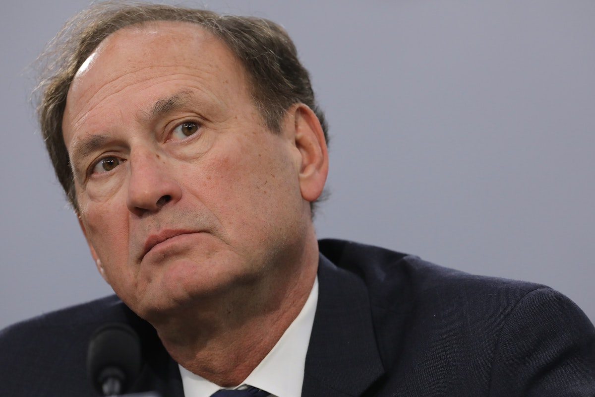 Sam Alito Thinks We’re All Stupid Sam Alito Thinks We’re All Stupid