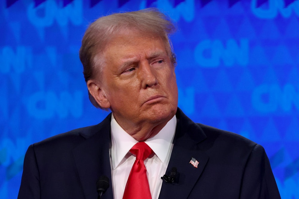 Donald Trump glances sideways