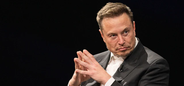 Report: Elon Musk Has Been Chatting Up Putin While Aiding Ukraine Report: Elon Musk Has Been Chatting Up Putin While Aiding Ukraine