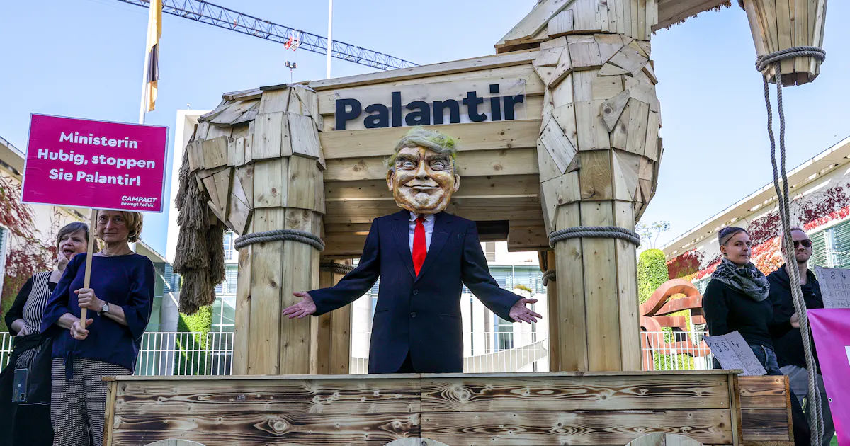 Corrupt Trump Gives Shady Defense Company a Massive Boost