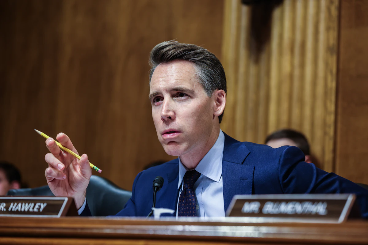 Poor Josh Hawley Can’t Help Himself Poor Josh Hawley Can’t Help Himself