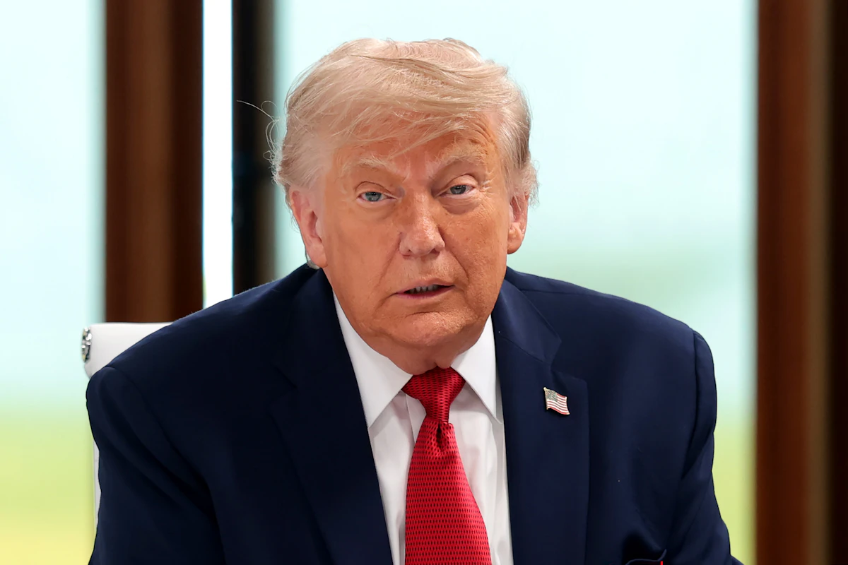 Trump Defends $300 Billion Iran Payout by Shouting About Stocks Trump Defends $300 Billion Iran Payout by Shouting About Stocks