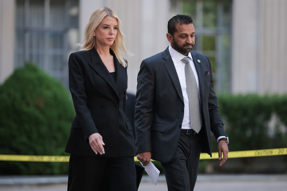 Bondi Reportedly Ordered FBI to Flag Mentions of Trump in Epstein Docs Bondi Reportedly Ordered FBI to Flag Mentions of Trump in Epstein Docs