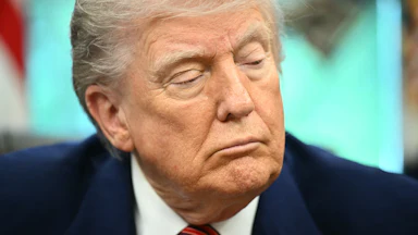 Donald Trump falling asleep