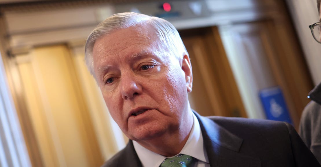 Lindsey Graham Bends Over Backwards Trying to Defend Donald Trump Lindsey Graham Bends Over Backwards Trying to Defend Donald Trump