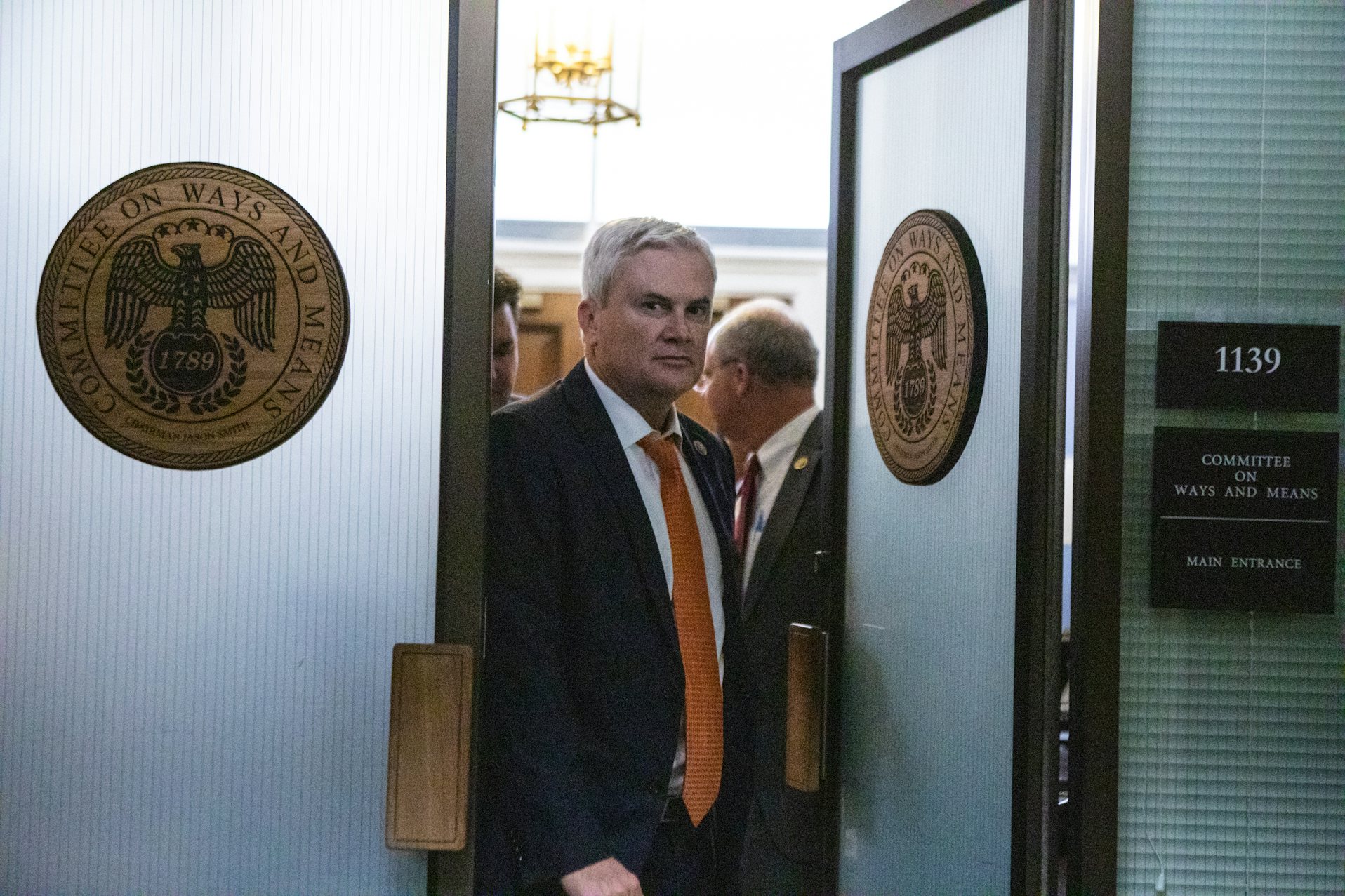 $200,000 Loan Scandal: Well, Well, Well! Hypocrite James Comer Did Exactly What Joe Biden Did (newrepublic.com)