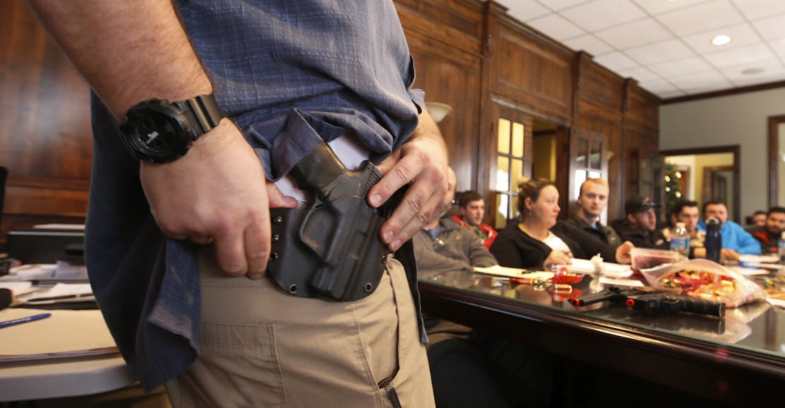 Florida Republicans Push To Let People Carry Guns Without a Permit Florida Republicans Push To Let People Carry Guns Without a Permit