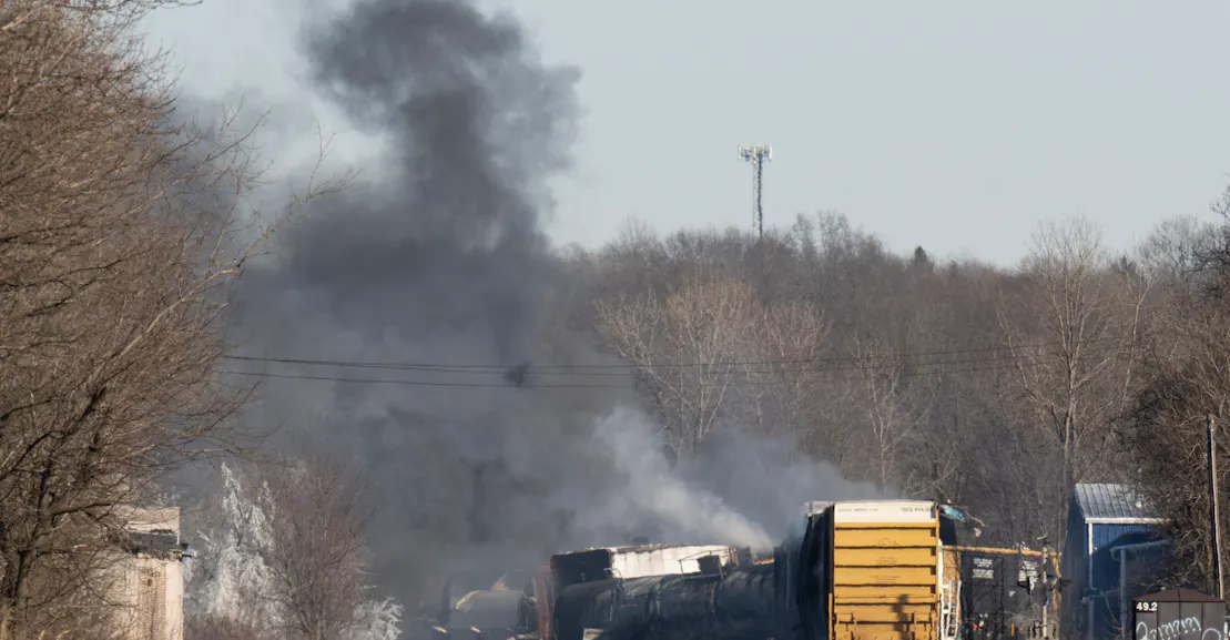 Here’s What Happens When Two Crew Members Are Operating 141 Freight Cars Here’s What Happens When Two Crew Members Are Operating 141 Freight Cars