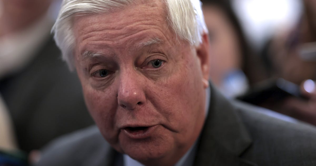 Lindsey Graham Is Furious at the Pope for the Dumbest Reason Lindsey Graham Is Furious at the Pope for the Dumbest Reason