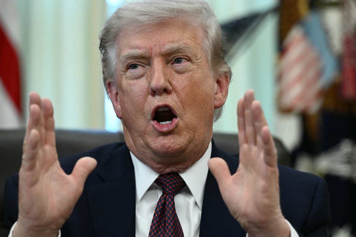 Trump Is Silencing Government Warning Signals of an Economic Crash Trump Is Silencing Government Warning Signals of an Economic Crash