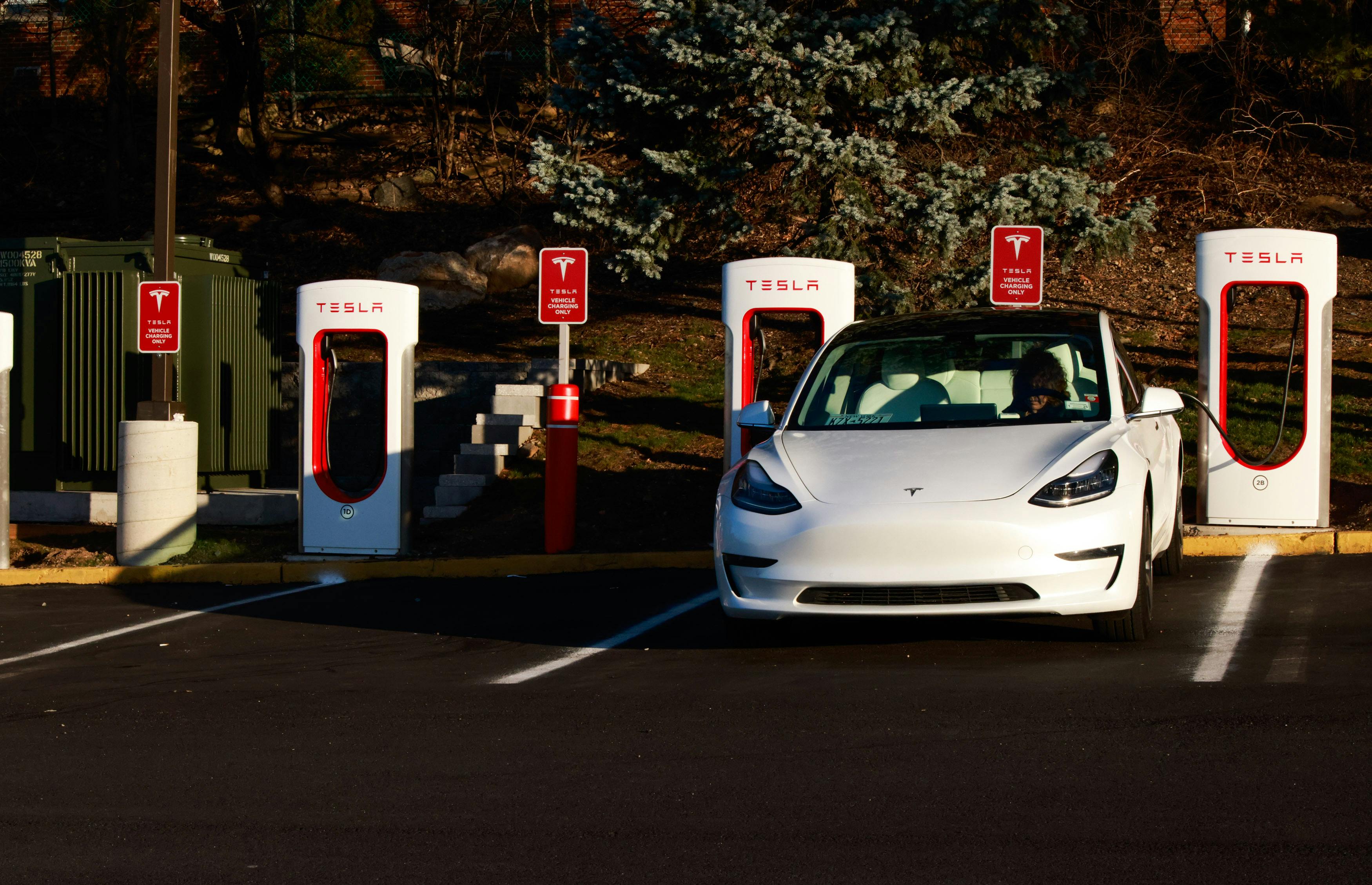 Tesla's home charging station receives highest customer
