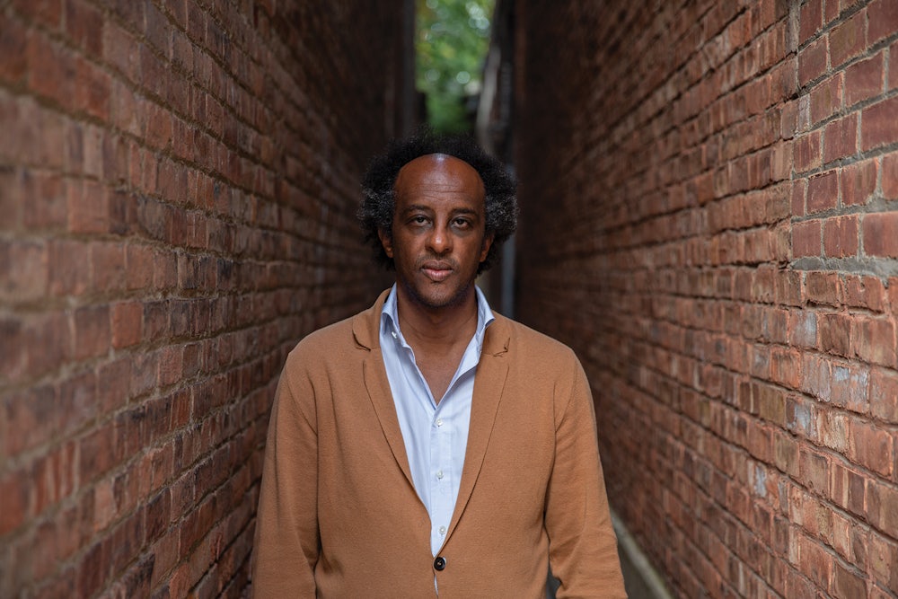 Portrait of author Dinaw Mengestu
