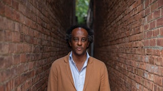 Portrait of author Dinaw Mengestu