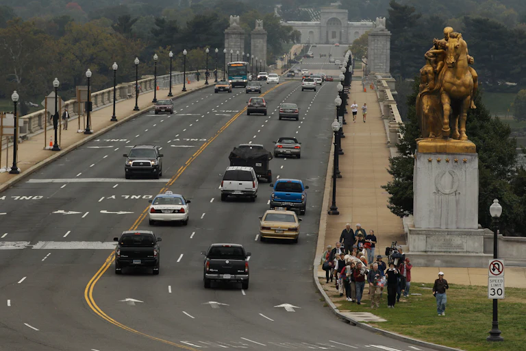 Lincoln Memorial Bridge