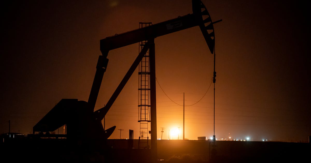 Oil Companies Are Raking In Billions—but the Industry Is Still Complaining Oil Companies Are Raking In Billions—but the Industry Is Still Complaining