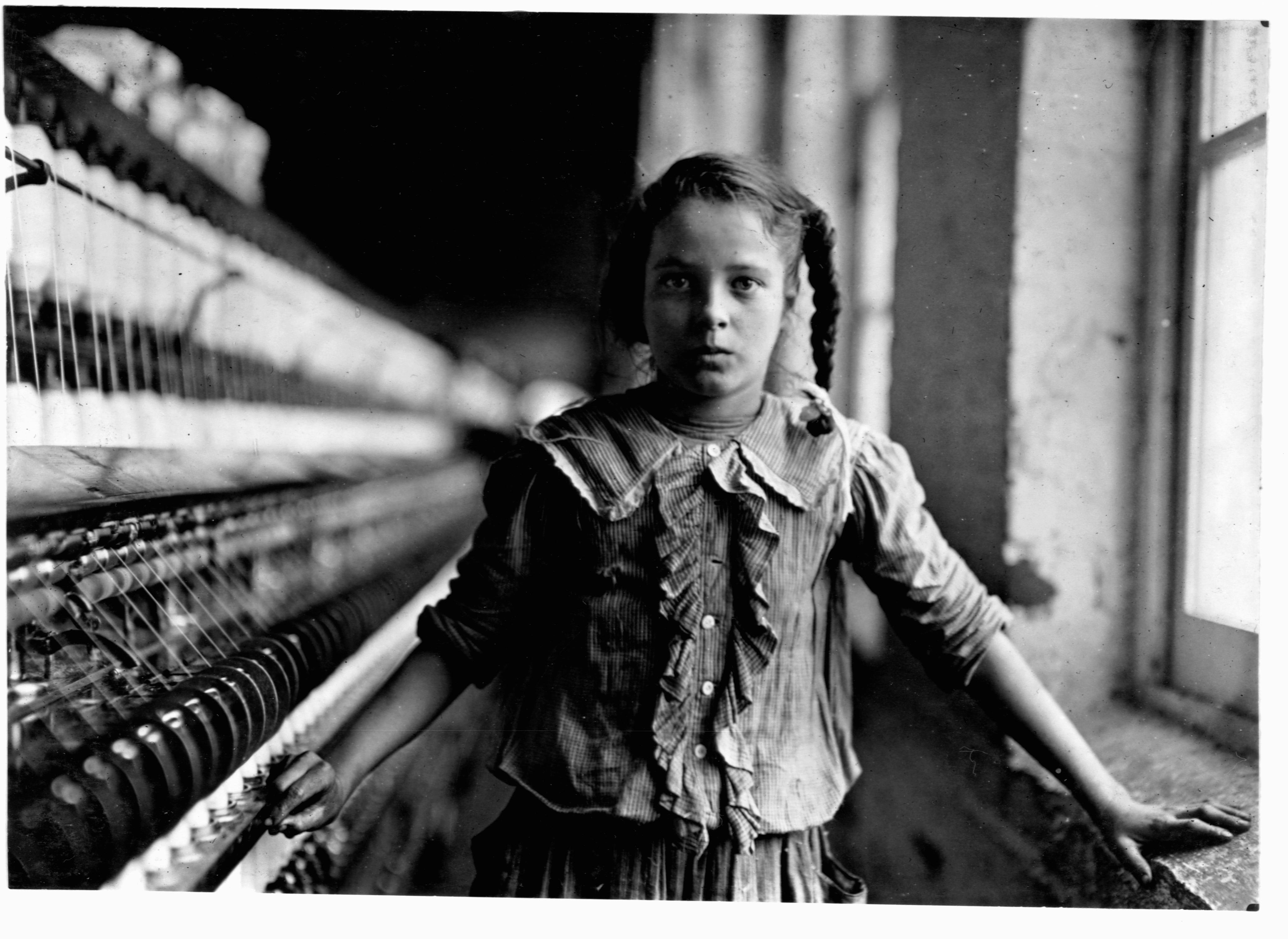 A girl at a cotton mill in Whitnel, North Carolina, in 1908