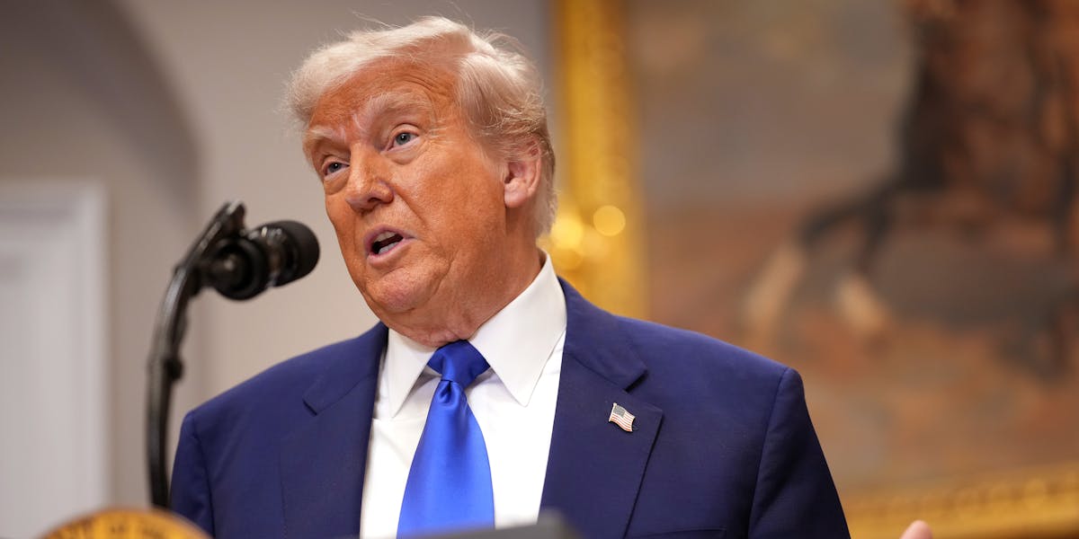 https://images.newrepublic.com/6c6bf14d5ef65663573ef05e5ad96e0ff2986fd4.jpeg?w=1200&h=600&crop=faces&fit=crop&fm=jpg