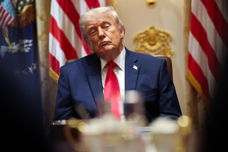 President Trump falls asleep in a Cabinet meeting