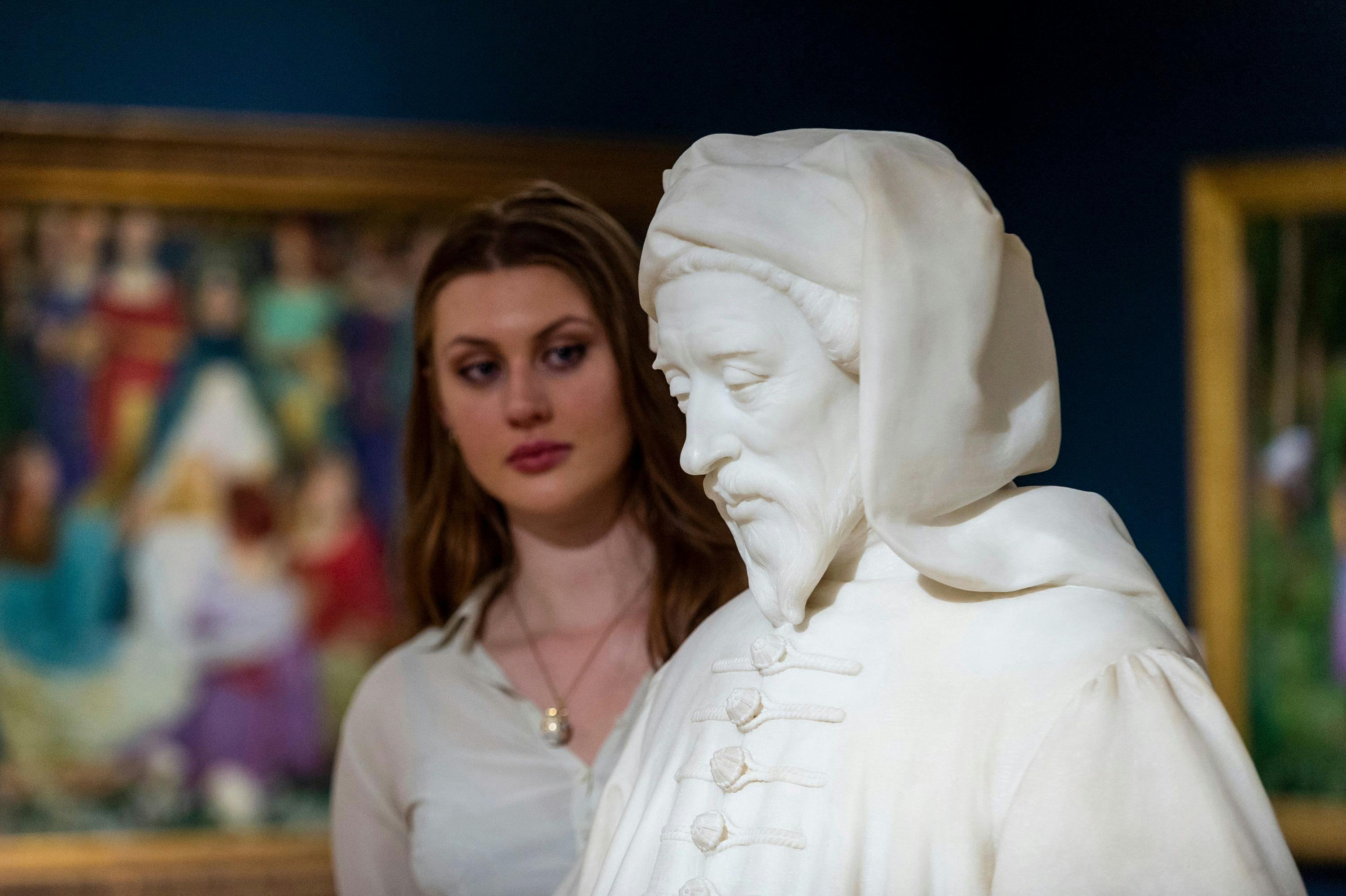 "Geoffrey Chaucer" (1882) by Sir George J. Frampton 