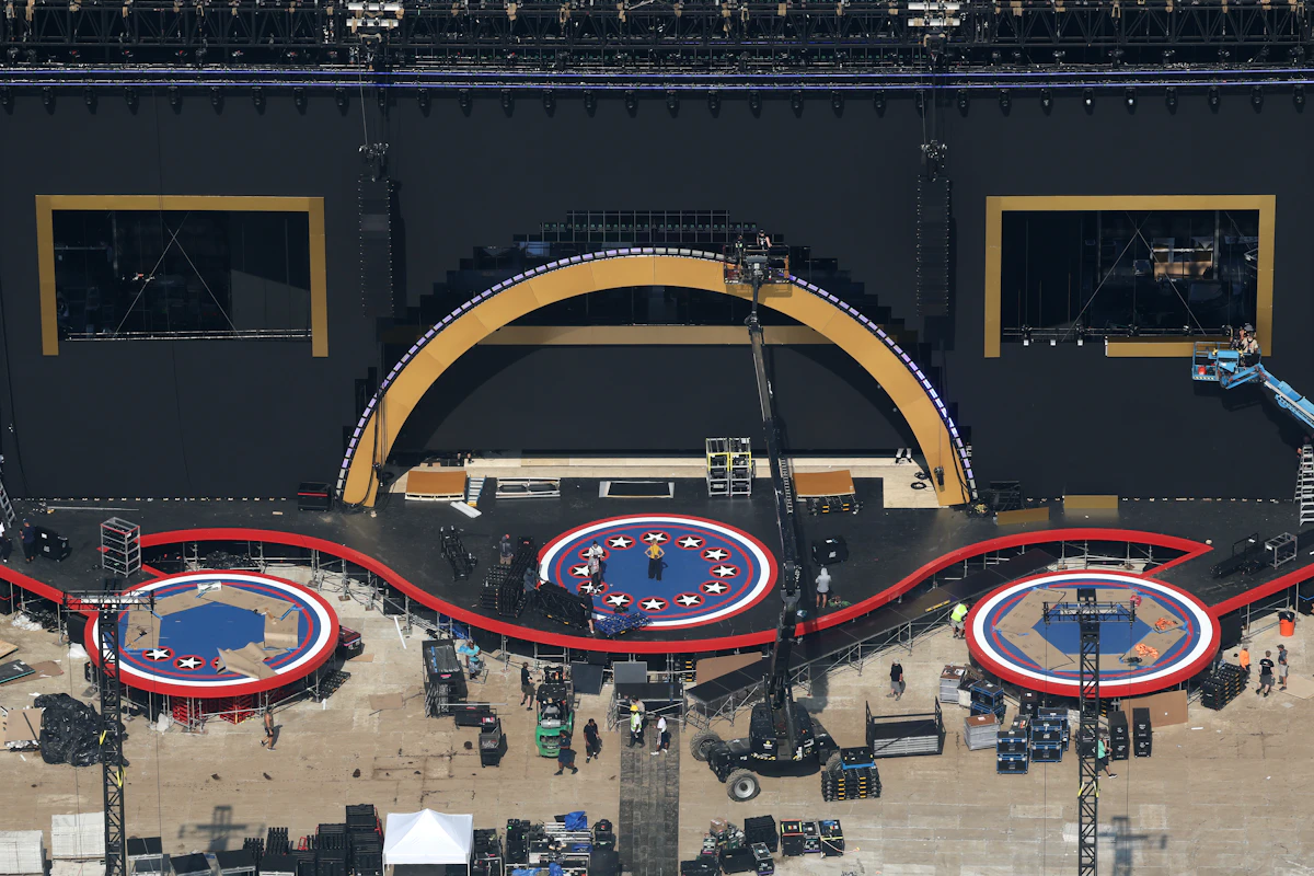 Trump’s July 4 Event Is Coming Apart at the Seams—Literally Trump’s July 4 Event Is Coming Apart at the Seams—Literally