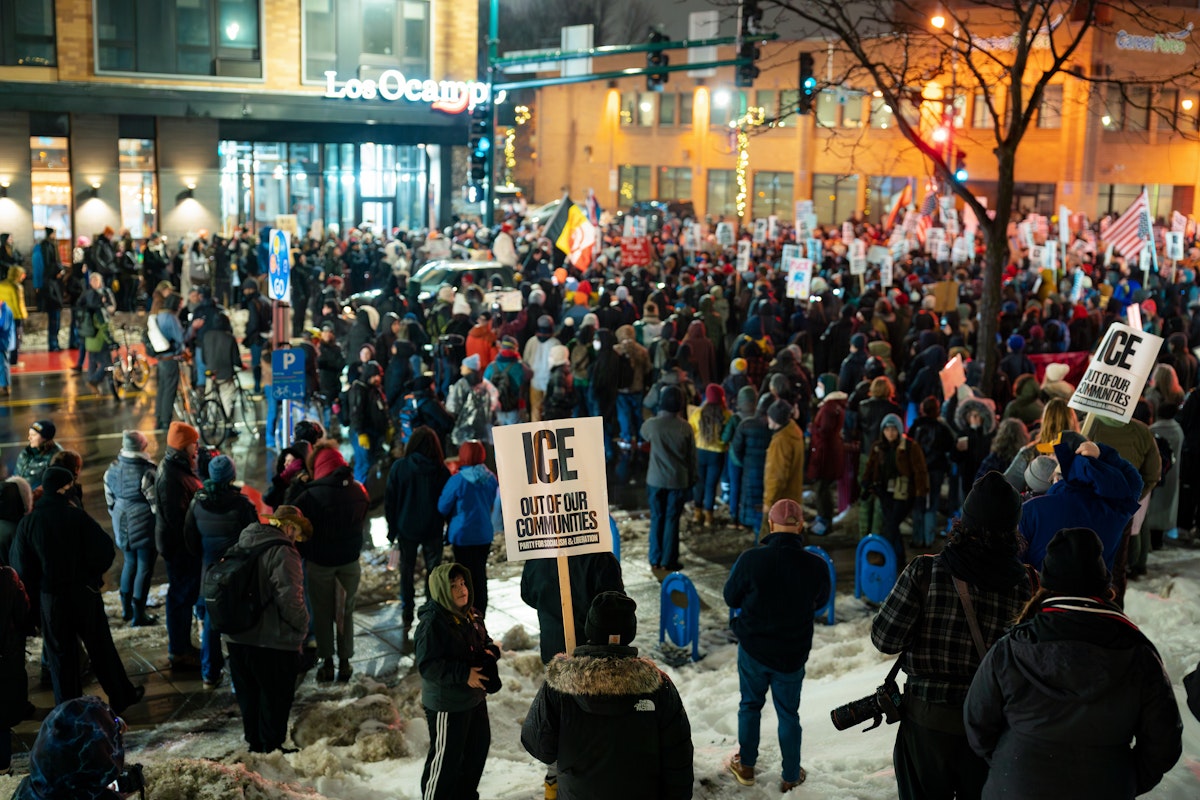 “F*cking B*tch”: What ICE Agents Did Right After Minnesota Shooting “F*cking B*tch”: What ICE Agents Did Right After Minnesota Shooting